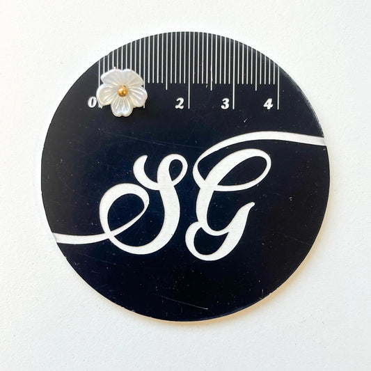 Sewing Gem - White Shell-Like Flower Buttons - 10mm