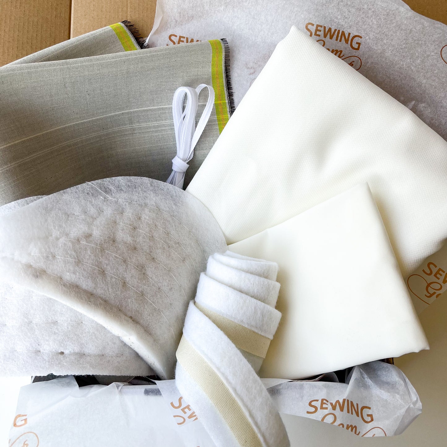 Tailoring Supplies Kit - Black or White