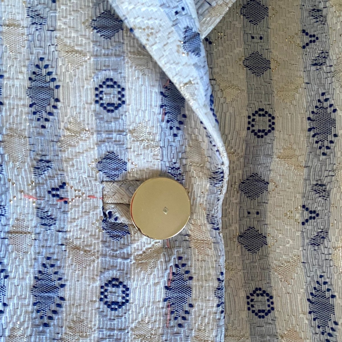 A Few Buttonhole Rules - Sewing Gem