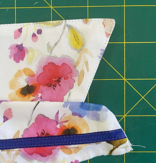 Adding Ribbon To A Collar Stand - Sewing Gem
