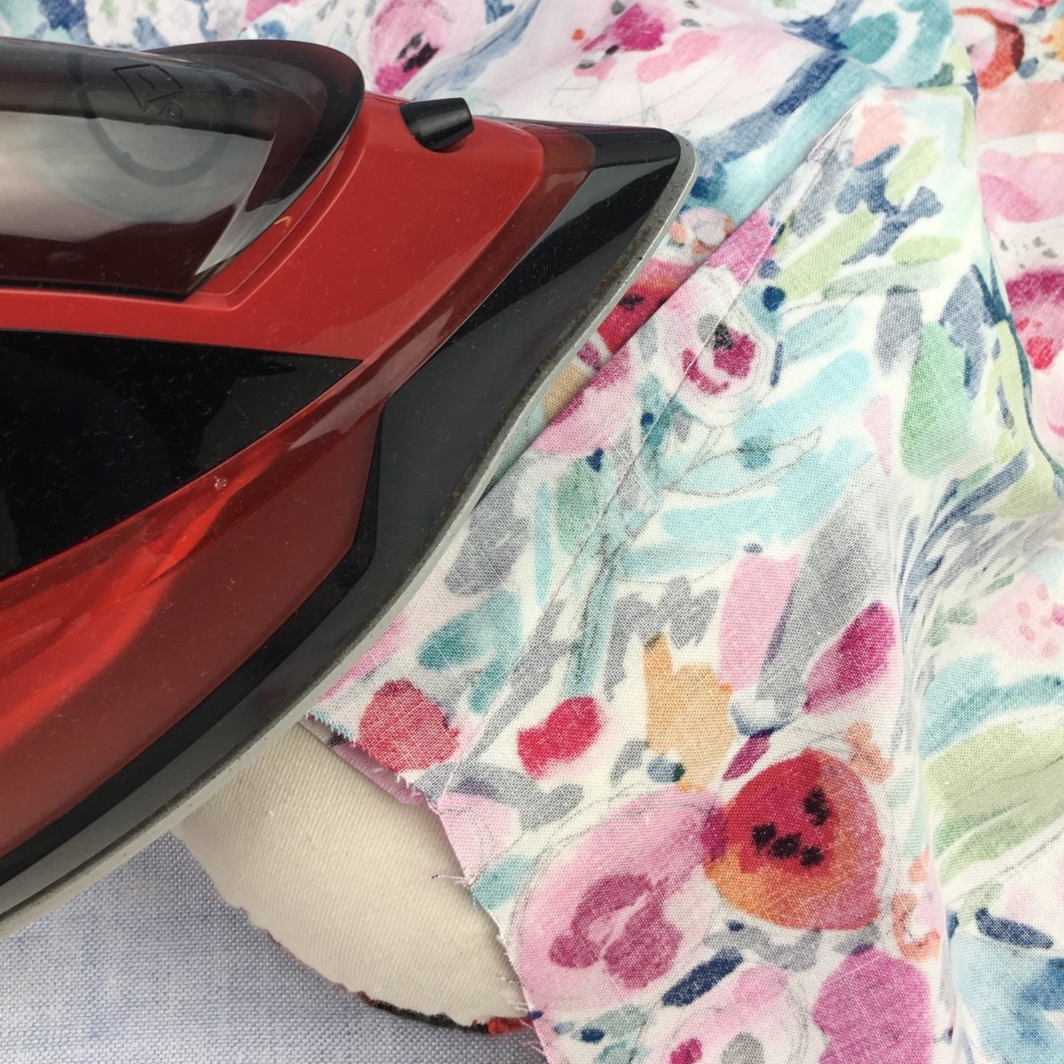Tips on Tuesday - Sewing Bust Darts - Sewing Gem