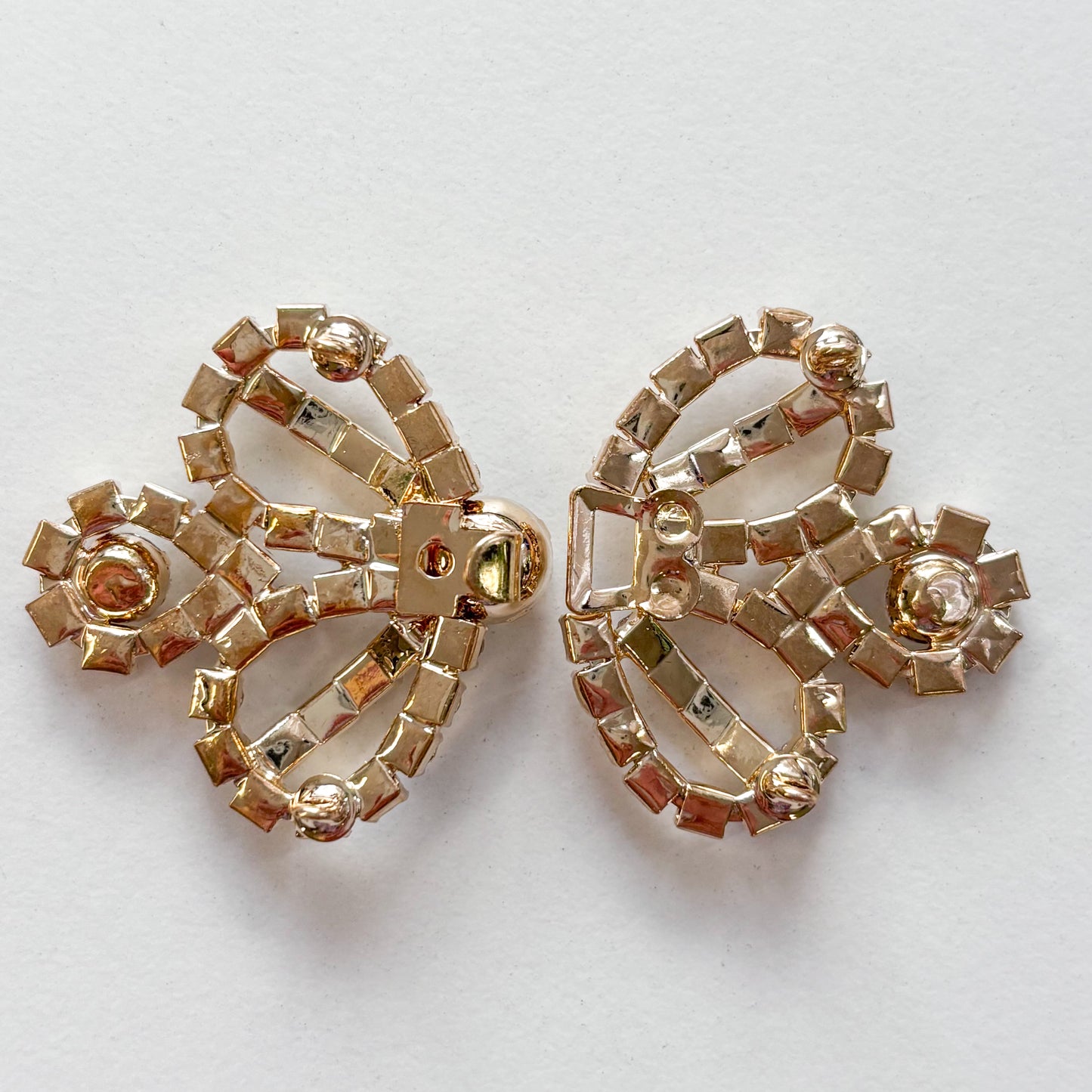 Hemline - Diamond Bow Gold Button/Clasp