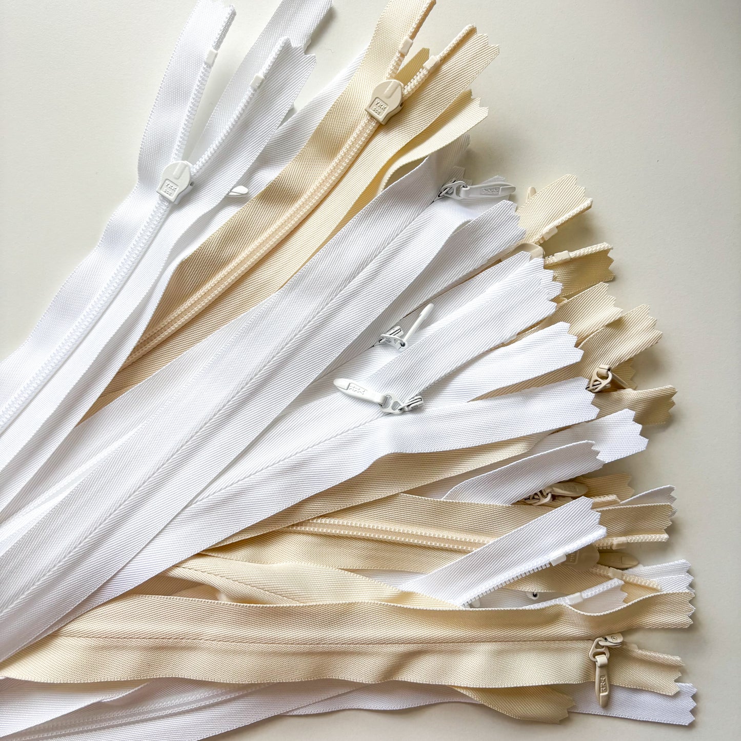 YKK Zipper - Invisible Bridal Wear Zip #5 - 45.7cm (18")