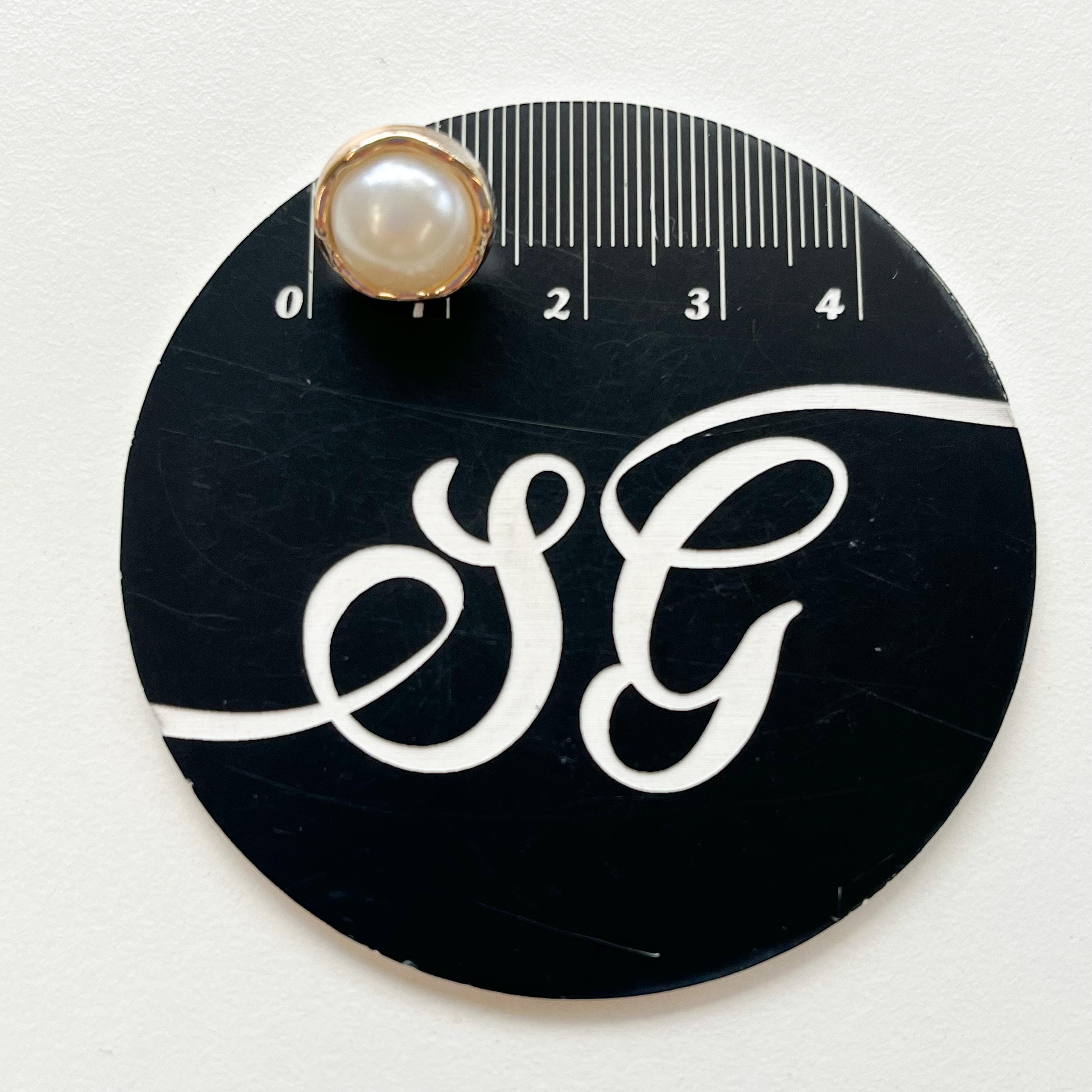 Sewing Gem - Gold Wavy Edge Plastic Pearl Buttons (with shank)