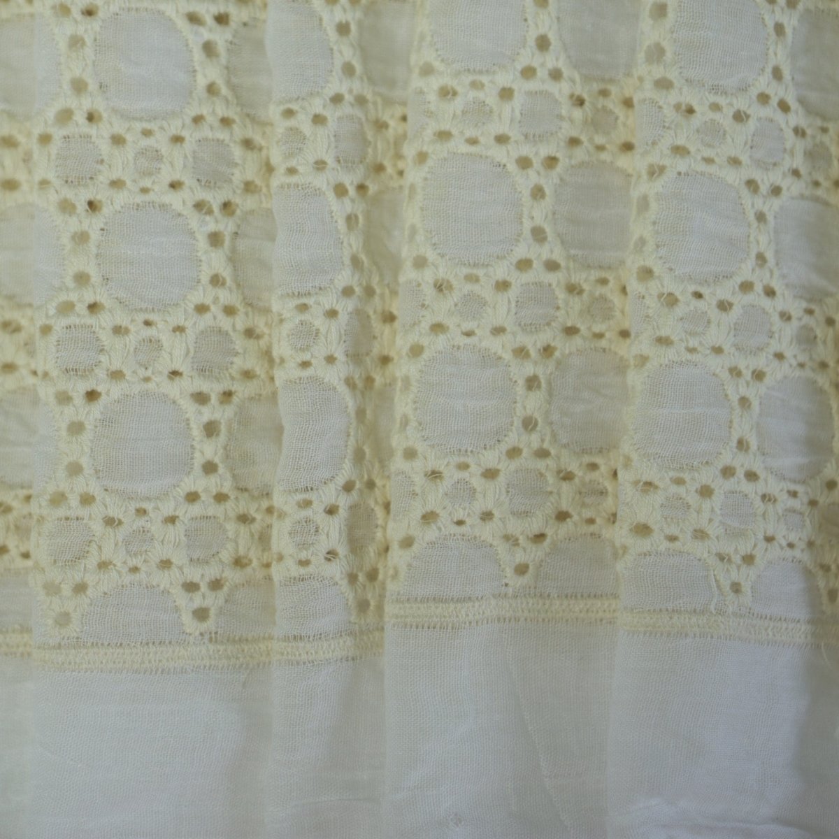 REMNANT - Embroidered Cotton - Cream Circles - 68% Cotton 32% Polyester - 50cm